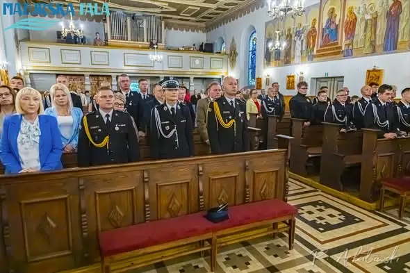 Świętajno: OSP świętowała 80-lecie i poświęciła nowy sztandar