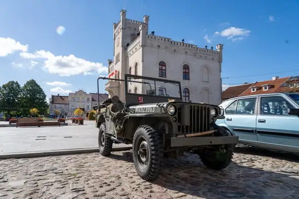 Rajd klasycznych samochodów zawitał do Pasymia