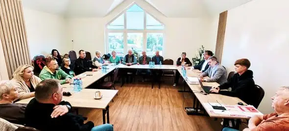 Szkolenie z obrony cywilnej w Gminie Jedwabno – sołtysi uczą się reagować na kryzys