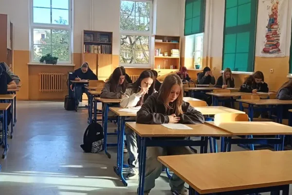 Uczniowie ze Szczytna rywalizują w IV Konkursie Wiedzy o Rynku